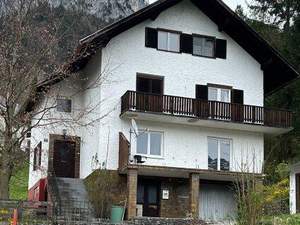 Mehrfamilienhaus kaufen in 4822 Bad Goisern