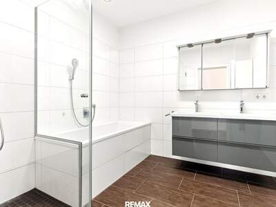 Wohnung mit Balkon kaufen in 4061 Pasching (Bild 5)