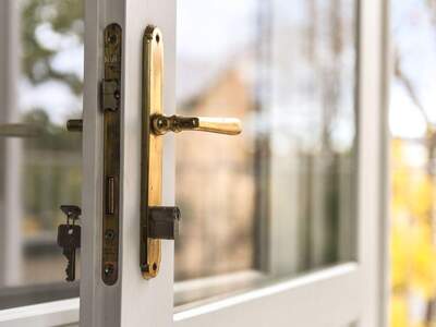 Altbauwohnung mit Balkon kaufen in 1130 Wien (Bild 5)