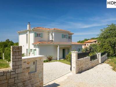 Haus kaufen in 52440 Porec (Bild 2)