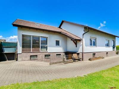 Haus mit Garten kaufen in 8073 Feldkirchen (Bild 1)