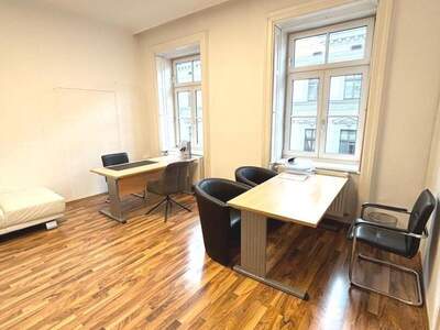 Altbauwohnung kaufen in 1040 Wien (Bild 1)