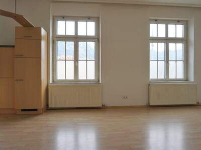 Altbauwohnung mieten in 6020 Innsbruck (Bild 2)