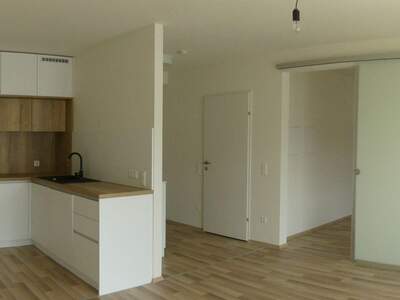 Wohnung mit Balkon mieten in 1100 Bloch (Bild 4)