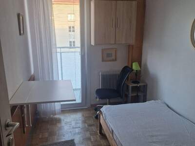 Altbauwohnung mit Balkon mieten in 1170 Vienna (Bild 2)