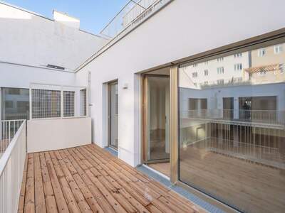 Wohnung mit Balkon mieten in 1070 Wien