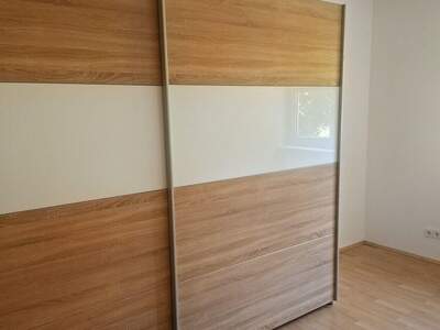 Altbauwohnung mit Balkon mieten in 4048 Puchenau (Bild 3)