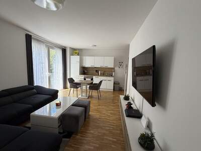 Wohnung mit Balkon mieten in 8051 Graz