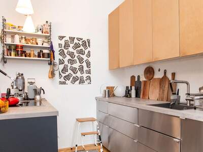 Altbauwohnung mit Balkon mieten in 1150 Wien (Bild 3)