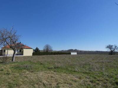 Grundstück kaufen in 7122 Gols