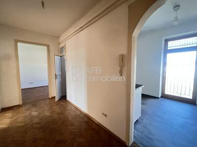 Altbauwohnung mit Balkon mieten in 8010 Graz (Bild 3)