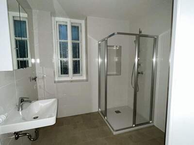 Altbauwohnung mit Balkon mieten in 8010 Graz (Bild 4)