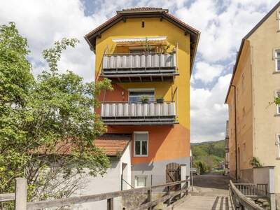 Altbauwohnung mit Balkon mieten in 8700 Leoben