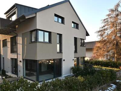 Doppelhaushälfte provisionsfrei mieten in 5163 Mattsee