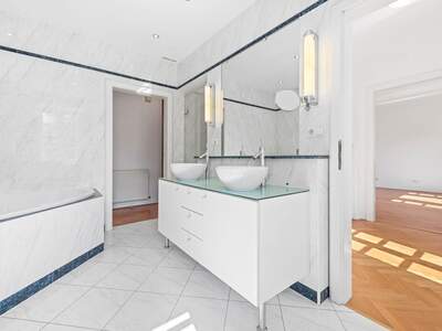 Altbauwohnung mit Balkon kaufen in 1190 Wien (Bild 5)