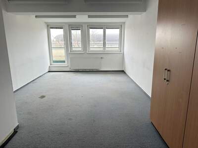 Gewerbeobjekt mieten in 3100 St. Pölten (Bild 2)
