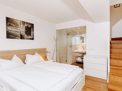 Etagenwohnung kaufen in 9565 Ebene Reichenau