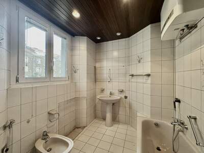 Altbauwohnung kaufen in 1040 Wien (Bild 4)