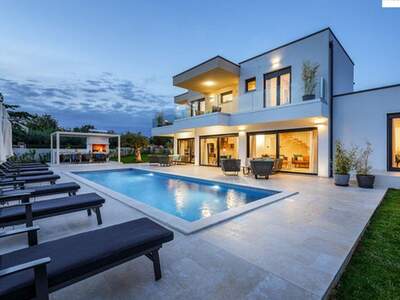 Haus kaufen in 52463 Višnjan (Bild 1)