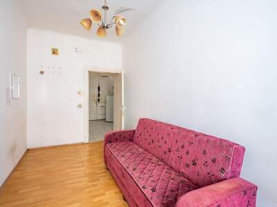 Altbauwohnung kaufen in 1200 Wien (Bild 2)