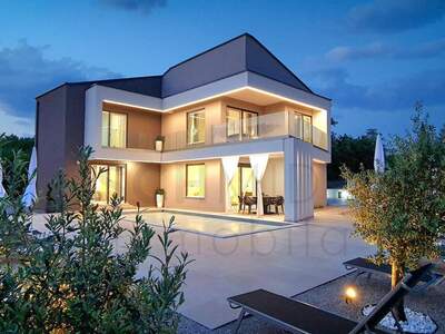 Haus kaufen in 51516 Garica (Bild 1)