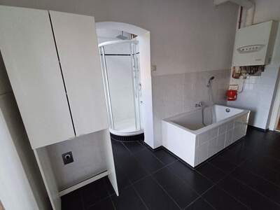 Altbauwohnung mit Balkon kaufen in 8010 Graz (Bild 3)