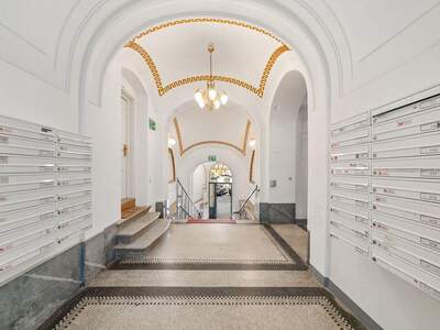 Wohnung mit Balkon kaufen in 1090 Wien (Bild 2)