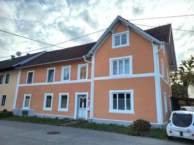 Mehrfamilienhaus kaufen in 4942 Gurten