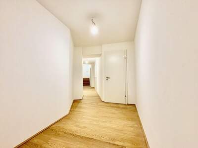 Altbauwohnung mit Balkon kaufen in 1150 Wien (Bild 4)