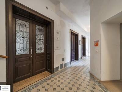 Altbauwohnung kaufen in 1150 Wien (Bild 2)