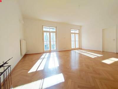 Altbauwohnung mit Balkon kaufen in 8010 Graz (Bild 1)