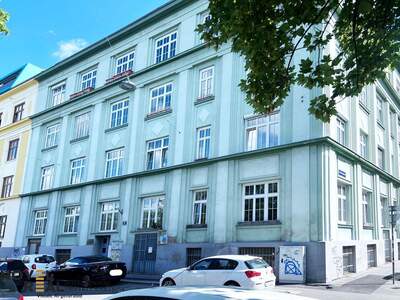 Altbauwohnung kaufen in 1150 Wien
