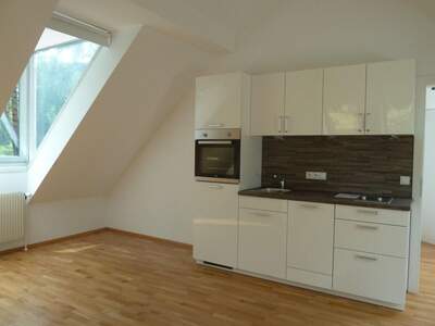 Altbauwohnung mieten in 8052 Graz (Bild 4)