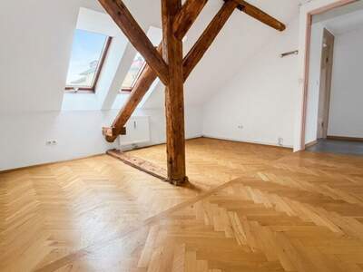Altbauwohnung mieten in 8020 Graz (Bild 1)