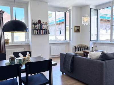 Altbauwohnung kaufen in 1070 Wien (Bild 2)