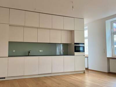 Altbauwohnung kaufen in 1150 Wien (Bild 2)