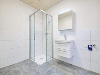 Wohnung mit Balkon kaufen in 9523 Landskron (Bild 2)