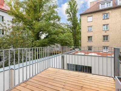 Altbauwohnung mit Balkon kaufen in 1210 Wien (Bild 1)