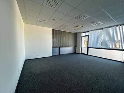 Gewerbeobjekt mieten in 4232 Hagenberg
