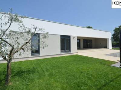 Haus kaufen in 52440 Porec (Bild 2)