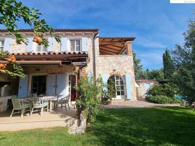 Haus kaufen in 52440 Porec (Bild 5)