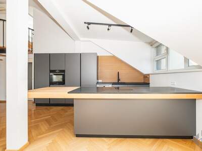 Wohnung kaufen in 1070 Wien