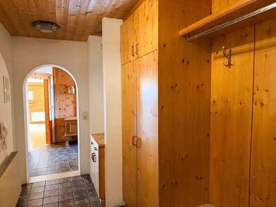 Altbauwohnung mit Balkon kaufen in 6094 Axams (Bild 2)