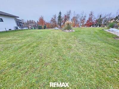 Grundstück kaufen in 5121 Ostermiething