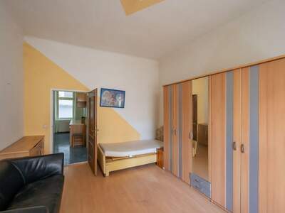 Altbauwohnung mit Balkon kaufen in 1200 Wien (Bild 4)