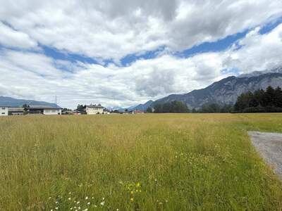 Grundstück kaufen in 6091 Götzens