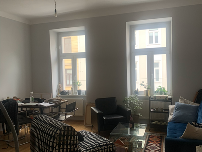 Altbauwohnung mieten in 1150 Wien (Bild 1)