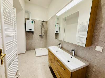 Altbauwohnung mit Balkon mieten in 1010 Wien (Bild 3)