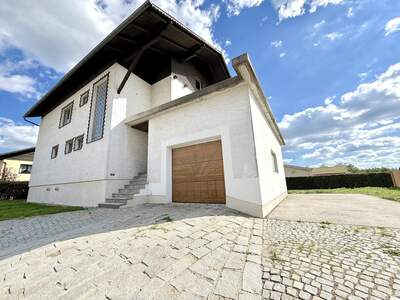 Mehrfamilienhaus kaufen in 3943 Schrems (Bild 2)