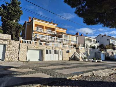 Haus kaufen in 51250 Novi Vinodolski (Bild 5)